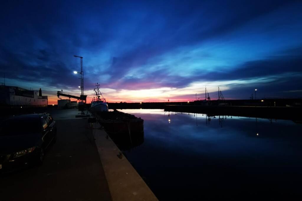 Villa Neptuni Rumsuthyrning Byxelkrok Esterno foto