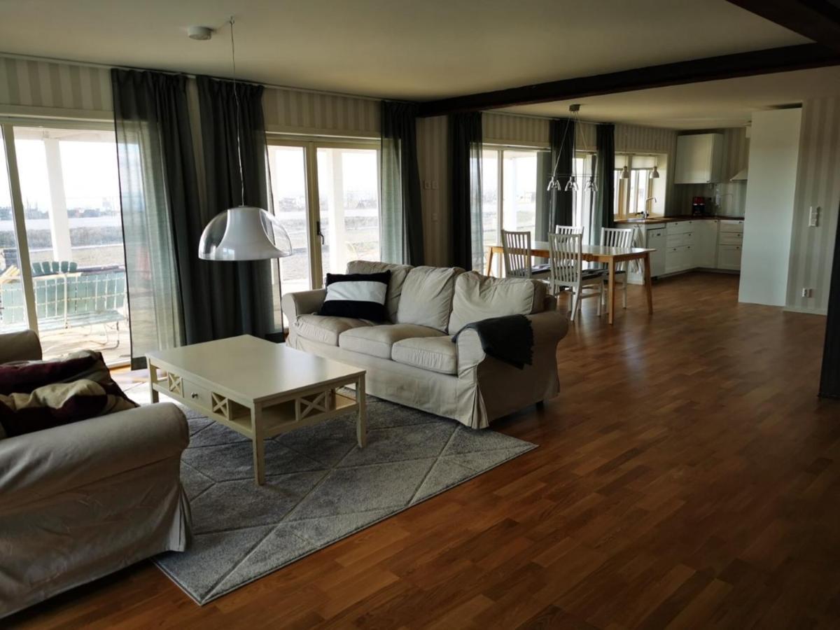 Villa Neptuni Rumsuthyrning Byxelkrok Esterno foto