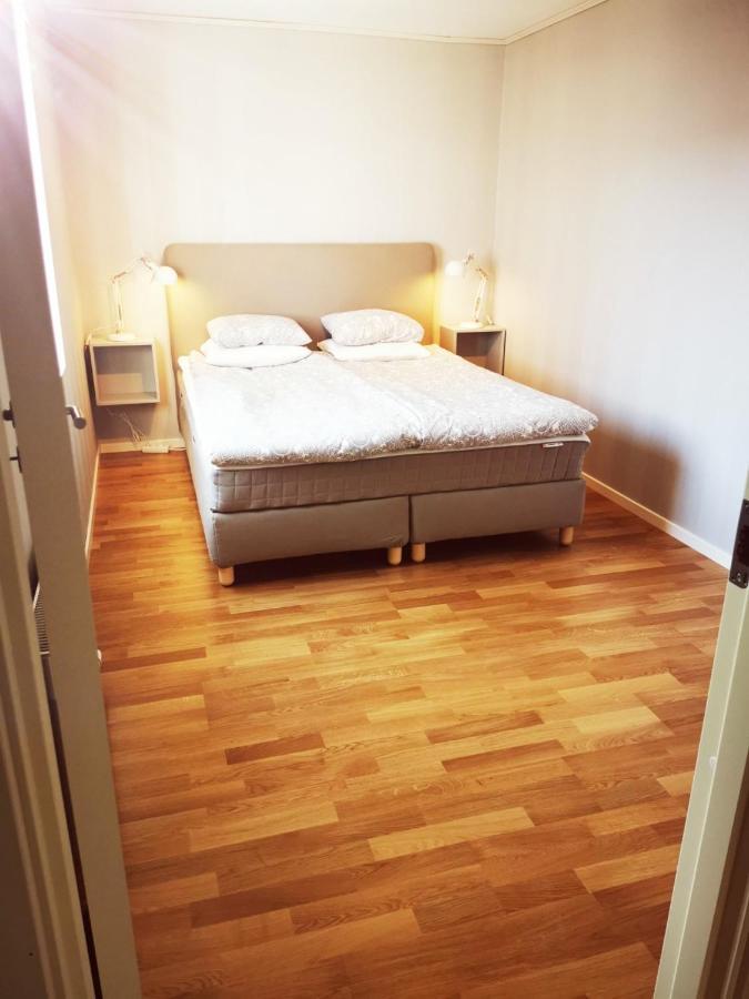 Villa Neptuni Rumsuthyrning Byxelkrok Esterno foto